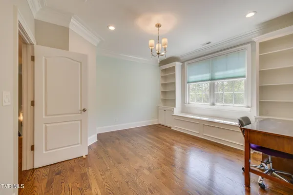 $997,000 | 5079 Rose Gardens Circle, Kingsport, TN 37660