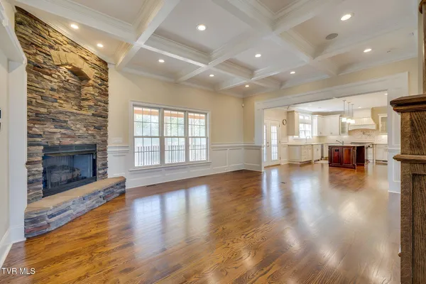 $997,000 | 5079 Rose Gardens Circle, Kingsport, TN 37660