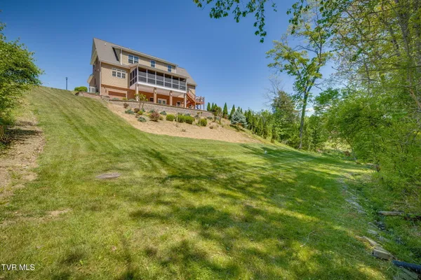 $997,000 | 5079 Rose Gardens Circle, Kingsport, TN 37660