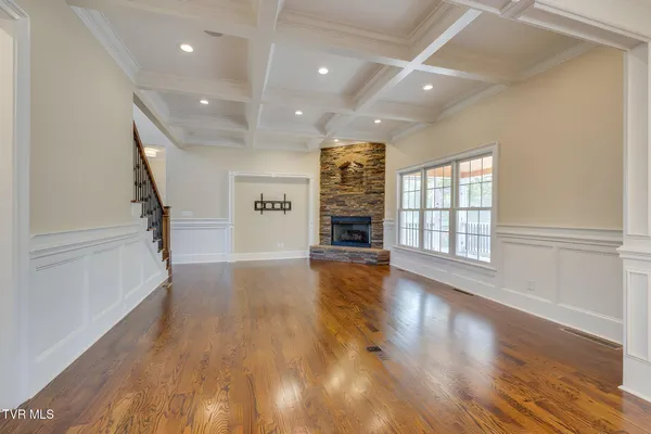 $997,000 | 5079 Rose Gardens Circle, Kingsport, TN 37660