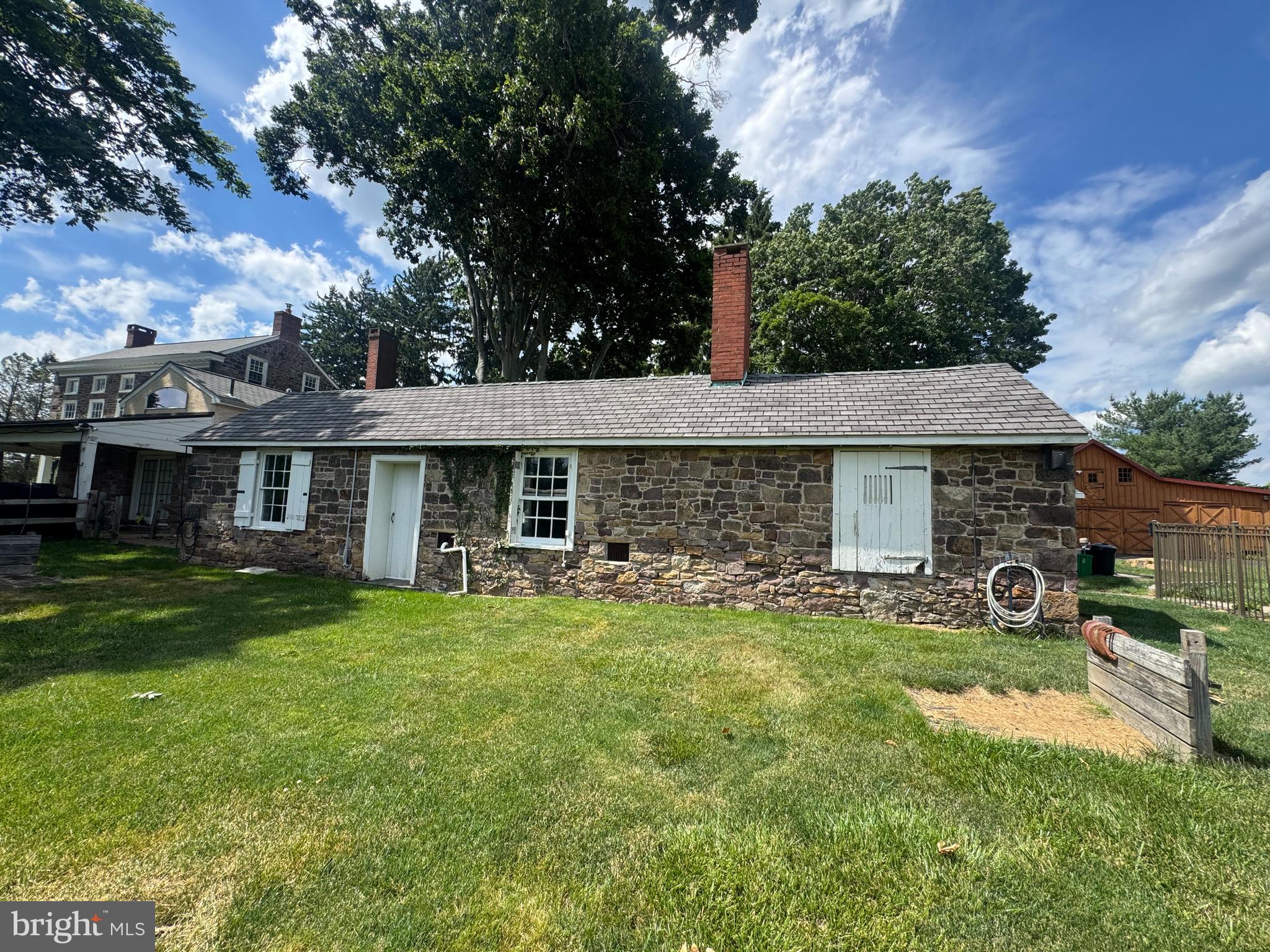 381 Holland Road Holland, PA 18966 - Photo 5 of 18 2 Level Ice House