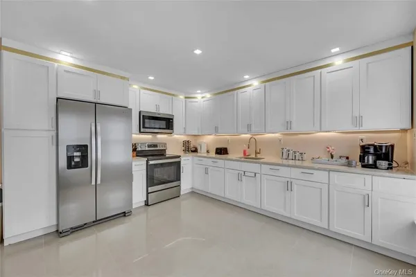 $3,800 | 362 Rose Road, Woodbourne, NY 12788