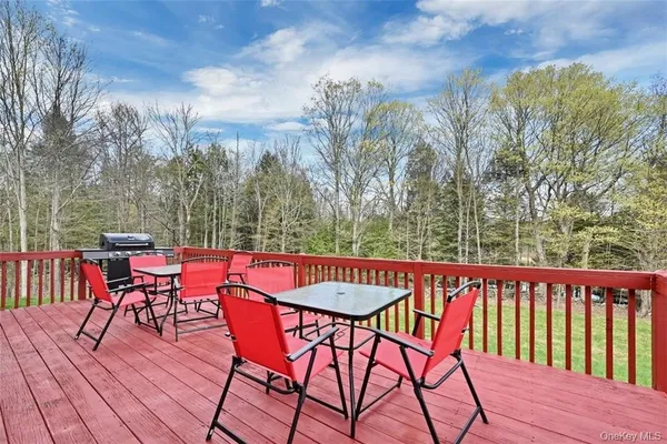 $3,800 | 362 Rose Road, Woodbourne, NY 12788