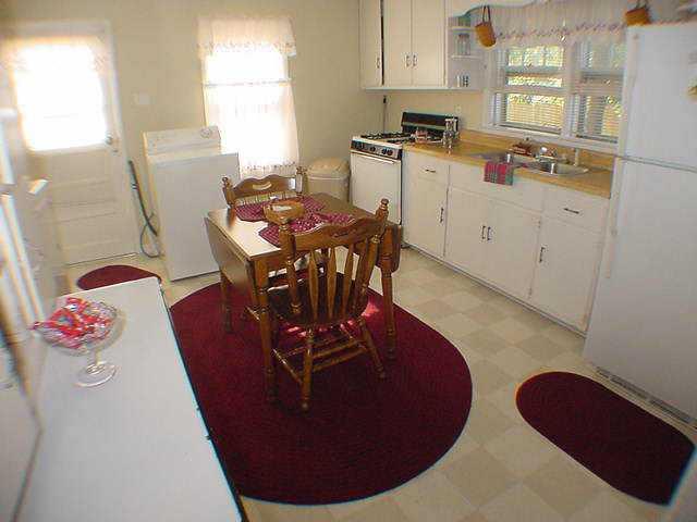 527 Della Road Columbus, IN 47203 - Photo 4 of 6 Gallery Image 4