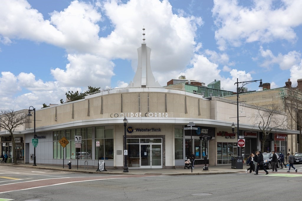 367 Harvard Street, Unit 3 Brookline, MA 02446 - Photo 24 of 25 a view of a food mall next to a road