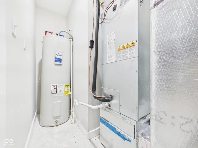 $1,550 | 9904 West Bison Drive, Yorktown, IN 47396