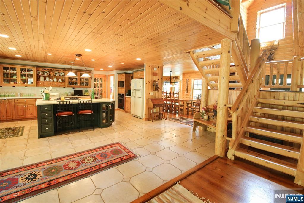 31 Kent Road Newton, NJ 07860 - Photo 14 of 42