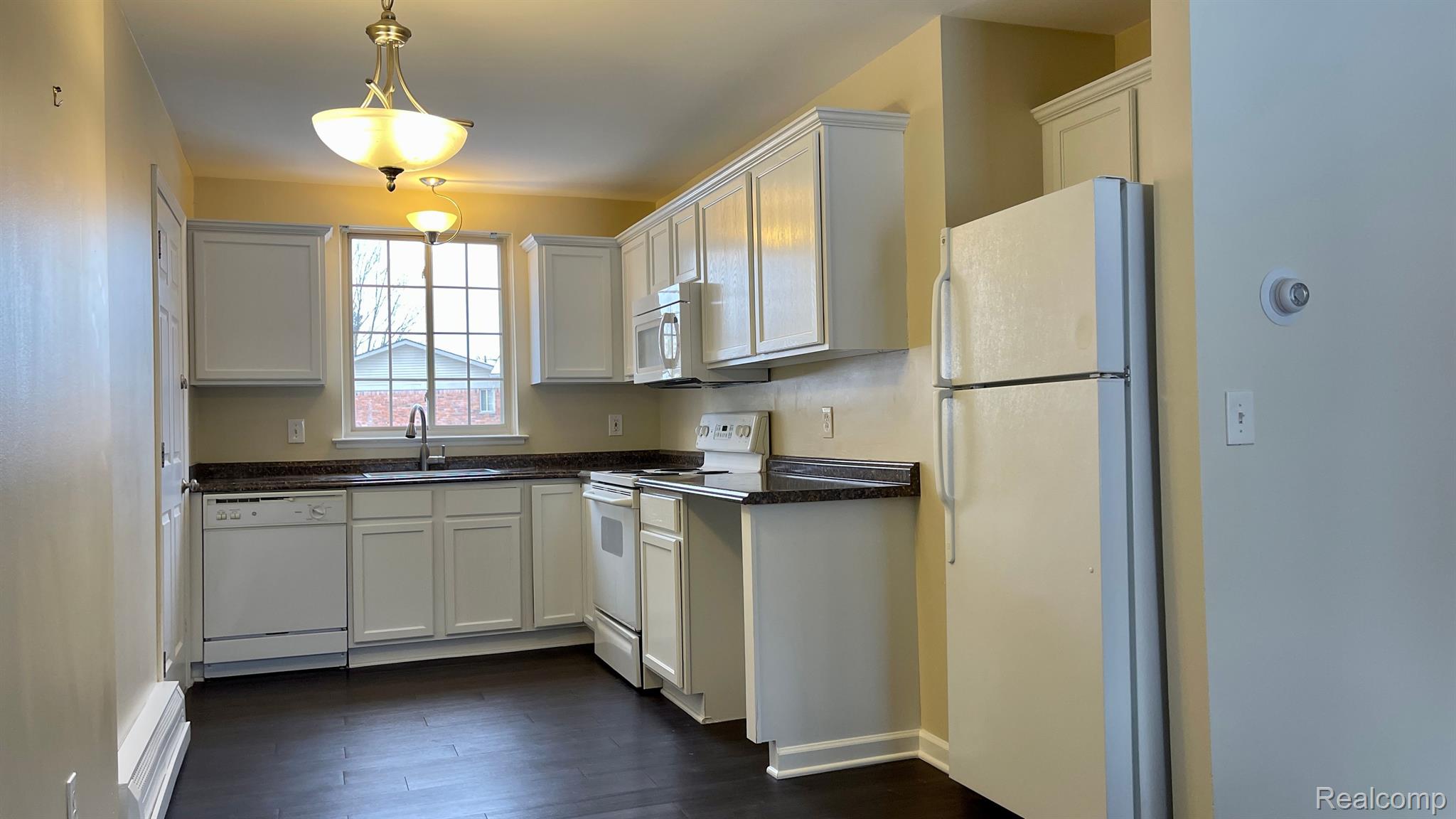 454 Romeo Road, Unit 214 Rochester, MI 48307 - Photo 9 of 14 Gallery Image 9
