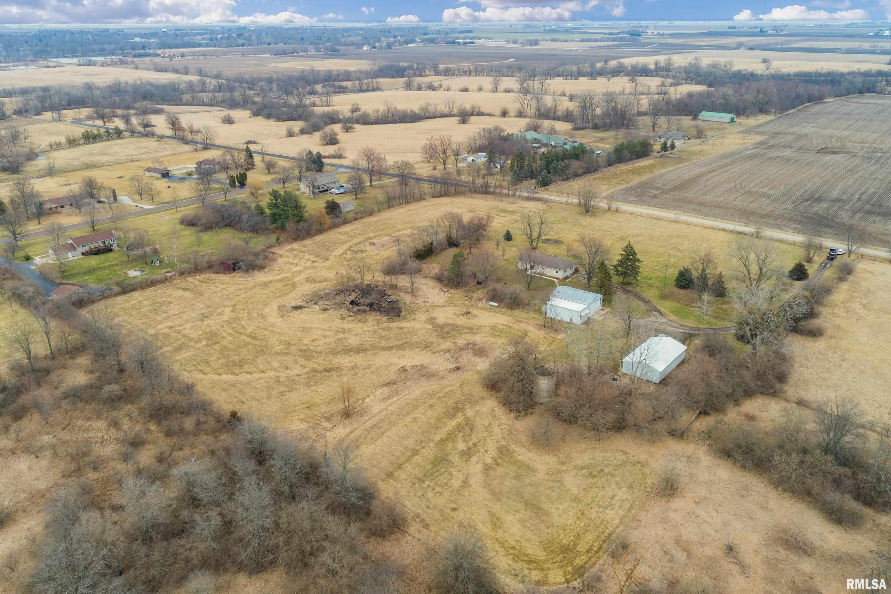 1708 Foster Road Washington, IL 61571 - Photo 6 of 36 Gallery Image 6