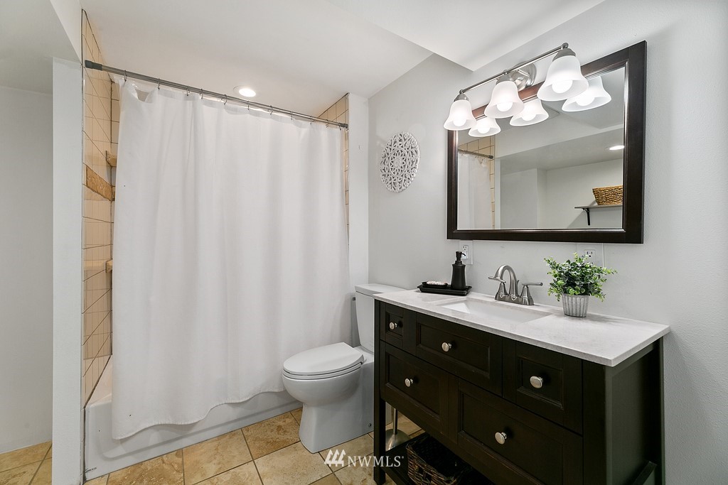 19927 89th Place West Edmonds, WA 98026 - Photo 21 of 30 Gallery Image 21
