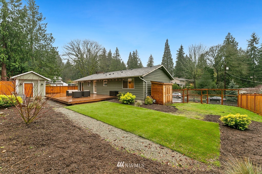 19927 89th Place West Edmonds, WA 98026 - Photo 28 of 30 Gallery Image 28