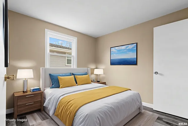 $132,000 | 521 West Kellar Parkway, Peoria, IL 61614