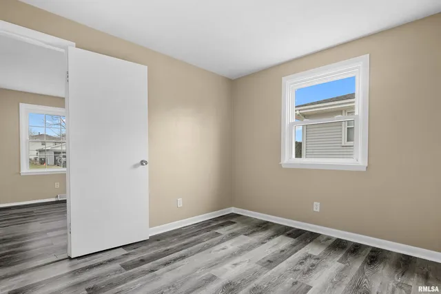 $132,000 | 521 West Kellar Parkway, Peoria, IL 61614