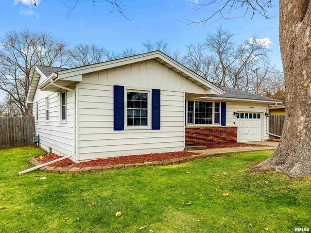 $132,000 | 521 West Kellar Parkway, Peoria, IL 61614