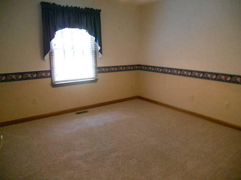 844 Brendle, Unit 844 Springfield, OH 45503 - Photo 9 of 25