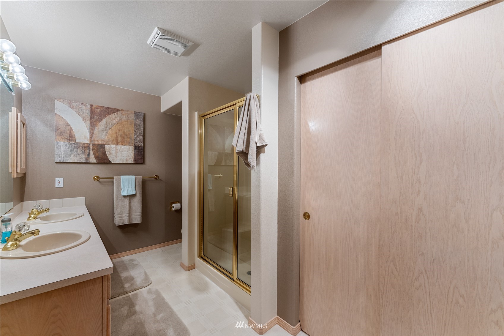 1496 South Lakeshore Road Chelan, WA 98816 - Photo 23 of 39 Gallery Image 23
