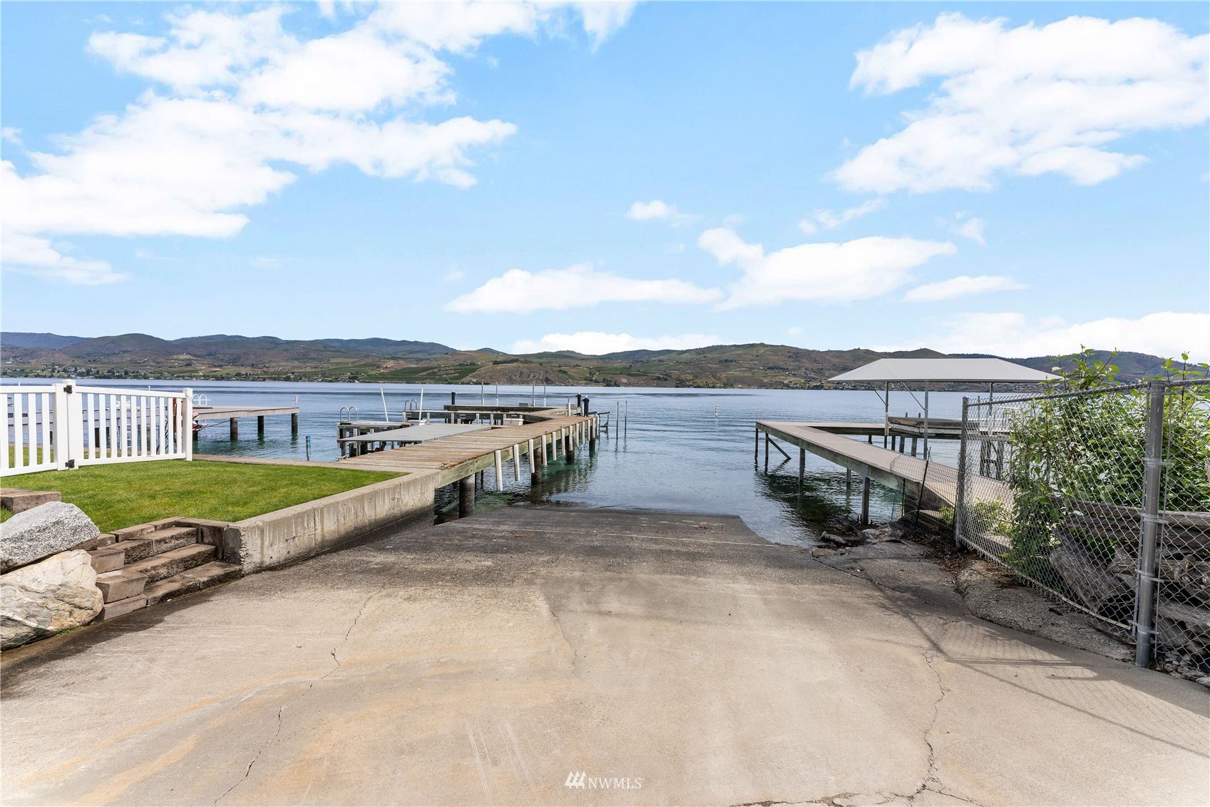 1496 South Lakeshore Road Chelan, WA 98816 - Photo 28 of 39 Gallery Image 28