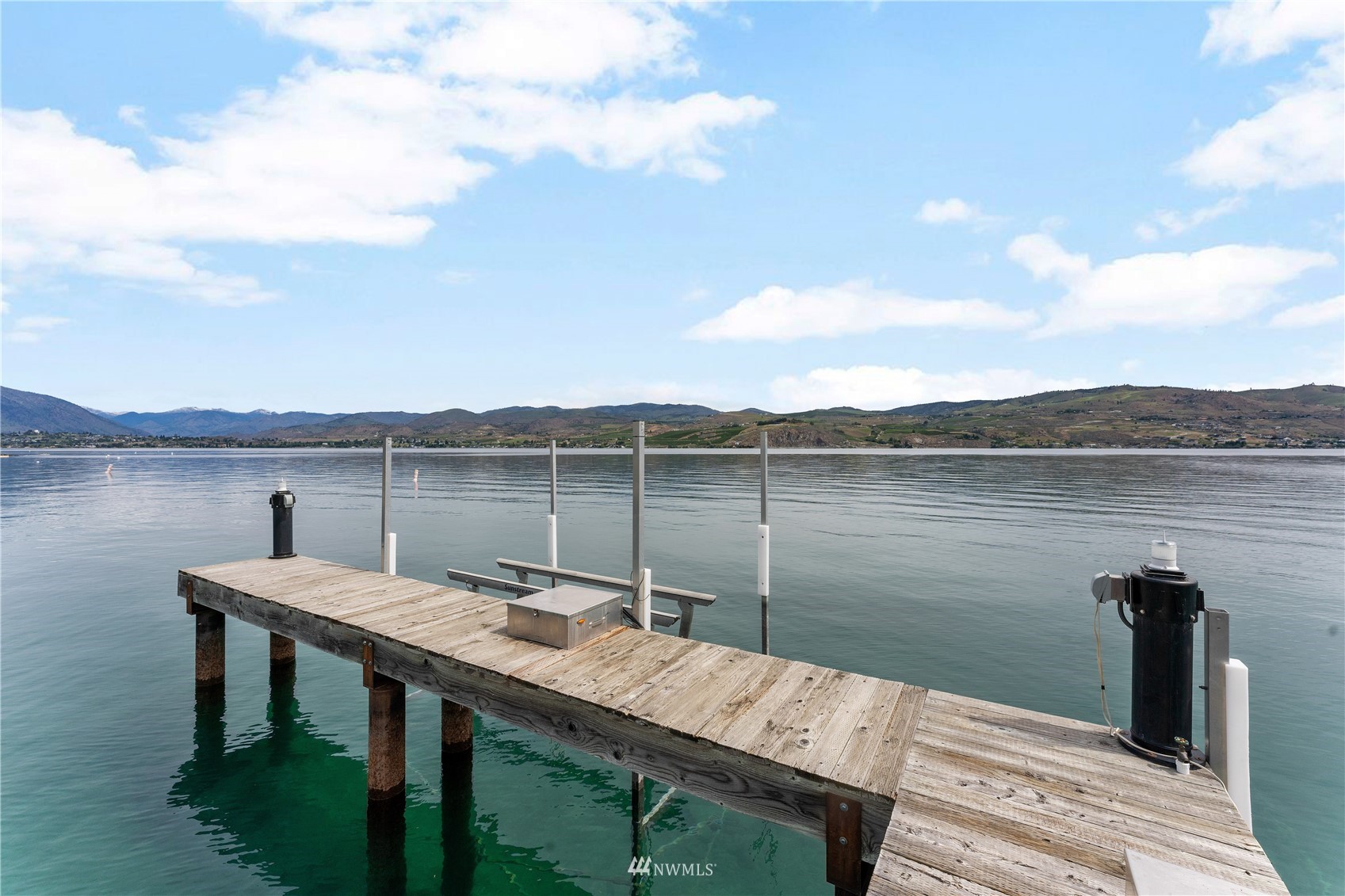 1496 South Lakeshore Road Chelan, WA 98816 - Photo 4 of 39 Gallery Image 4