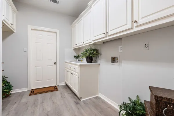 $2,550 | 25818 Overlake Drive, Spring, TX 77380