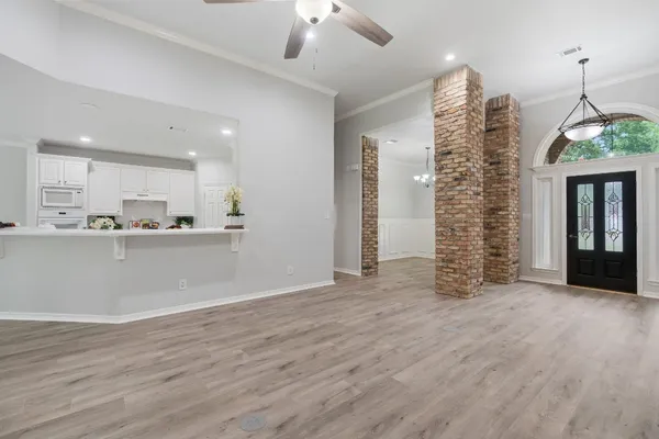 $2,550 | 25818 Overlake Drive, Spring, TX 77380