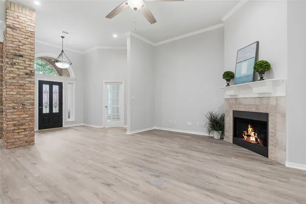 $2,550 | 25818 Overlake Drive, Spring, TX 77380