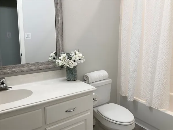 $2,550 | 25818 Overlake Drive, Spring, TX 77380
