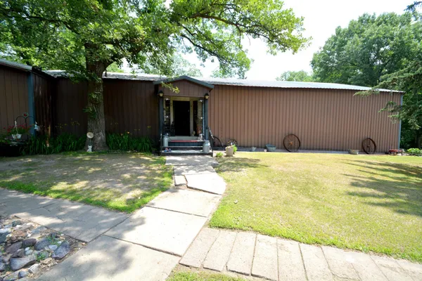 $340,000 | 18752 Highway 169, Milaca, MN 56353