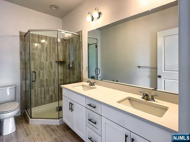 63 Parkside Lane Teaneck, NJ 07666 - Photo 22 of 29