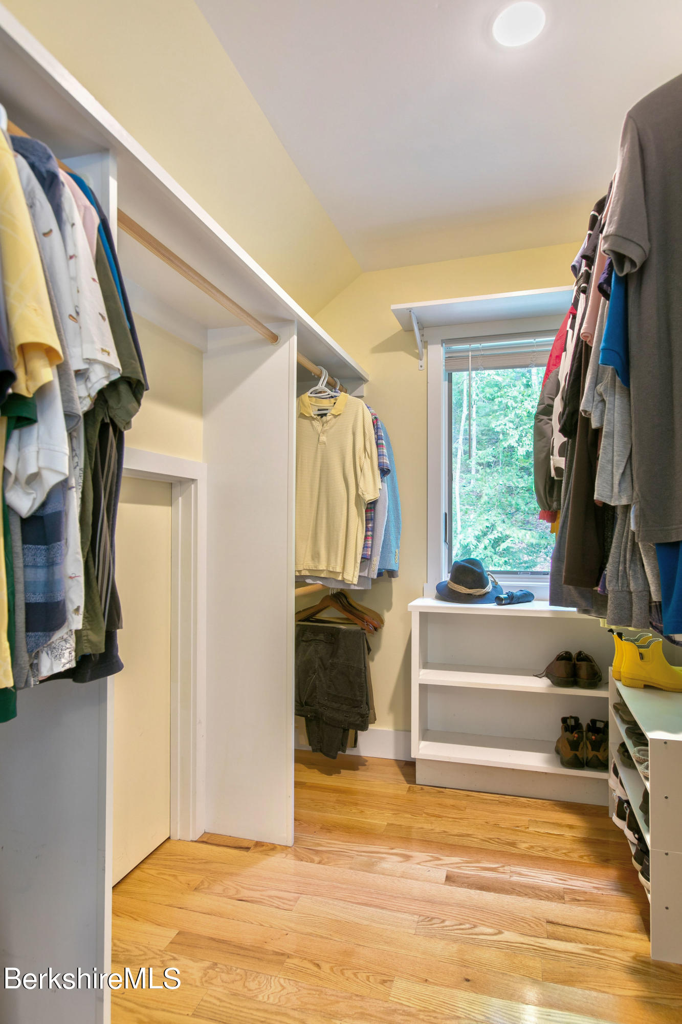 23 Laurel Banks Road Monterey, MA 01230 - Photo 22 of 28 0036