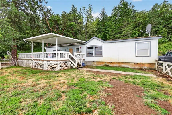 $415,000 | 483 Wren Ridge Drive, Eagle Point, OR 97524