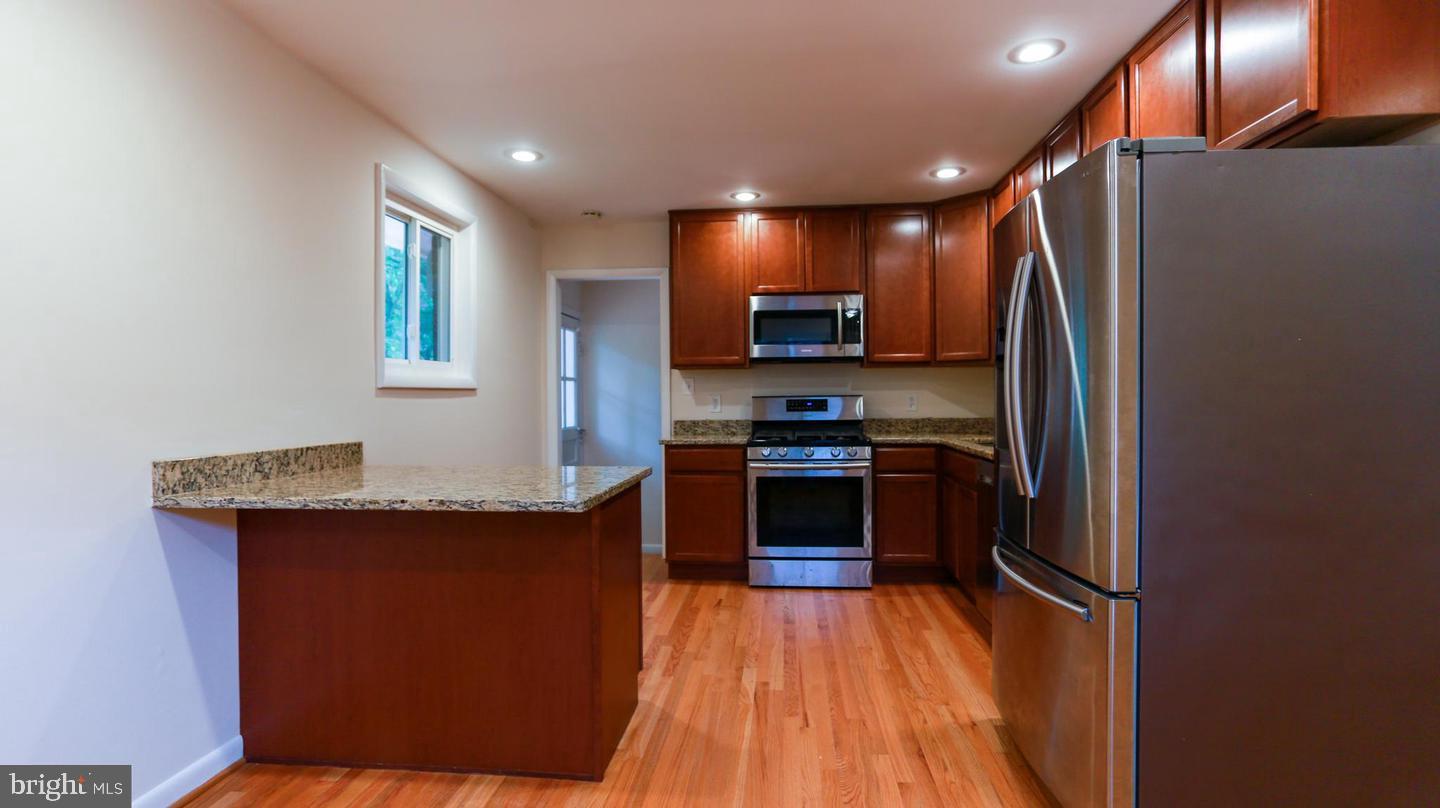110 Hannes Street Silver Spring, MD 20901 - Photo 5 of 19