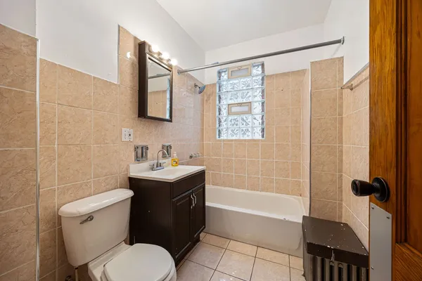 $1,500 | 4749 South Keeler Avenue, Unit 2, Chicago, IL 60632