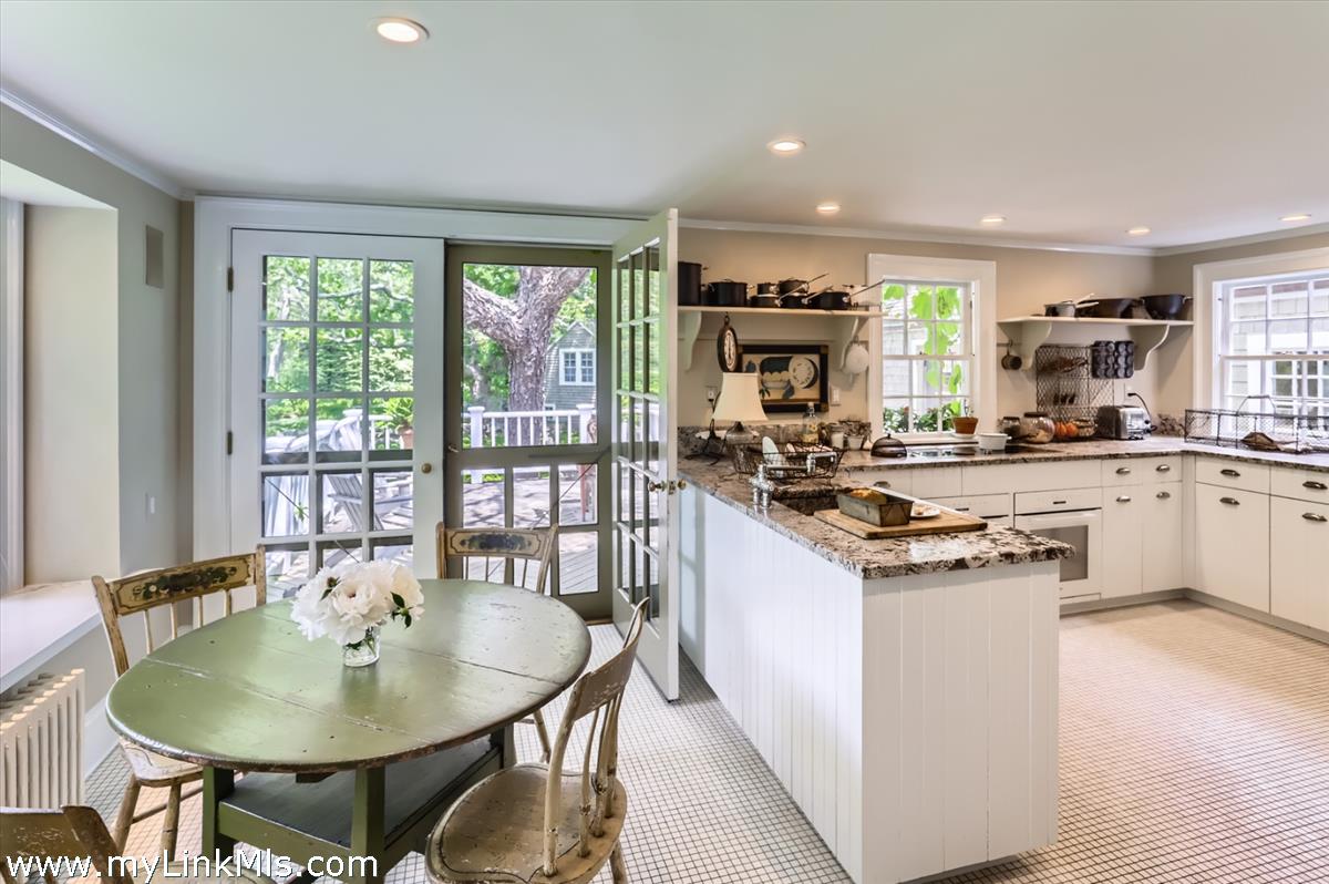 180 Pilot Hill Farm Road Vineyard Haven, MA 02568 - Photo 16 of 68