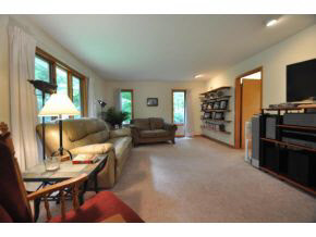 904 North Park Ridge Road Bloomington, IN 47408 - Photo 3 of 18