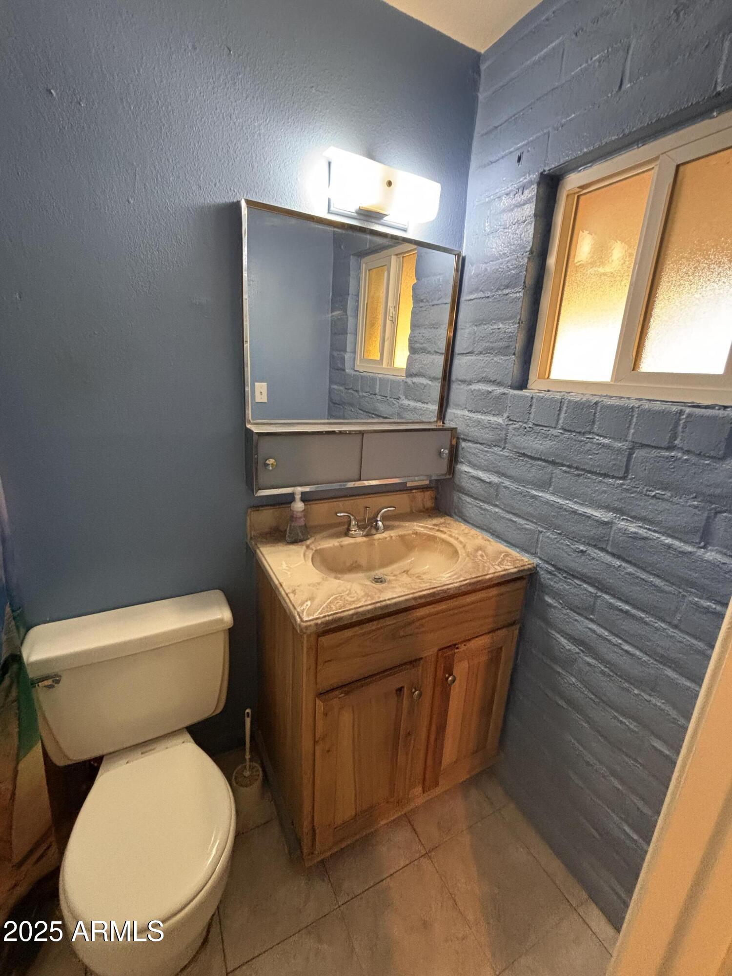 536 West Rocalla Avenue Ajo, AZ 85321 - Photo 8 of 20 IMG_6948