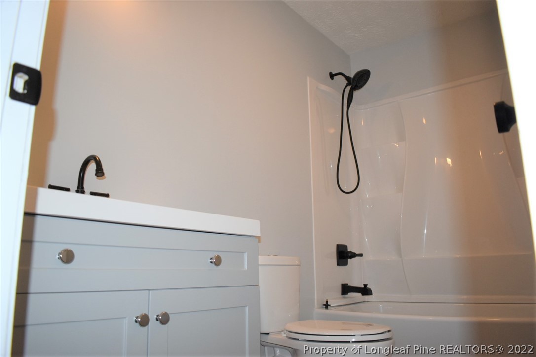 655 Davis Bridge Road Parkton, NC 28371 - Photo 13 of 30 Gallery Image 13