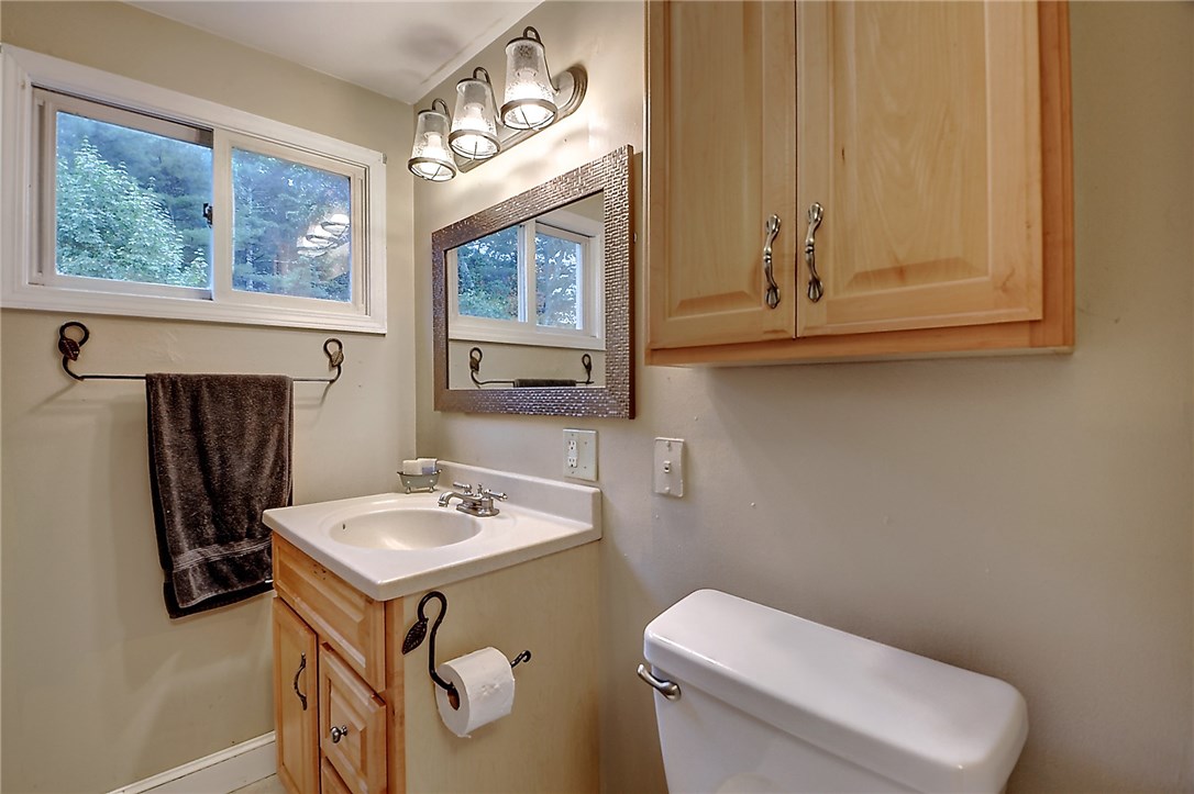 107 Post Road Westerly, RI 02891 - Photo 34 of 39
