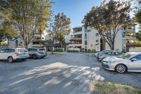 $2,500 | 9040 Southwest 125th Avenue, Unit D408, Miami, FL 33186