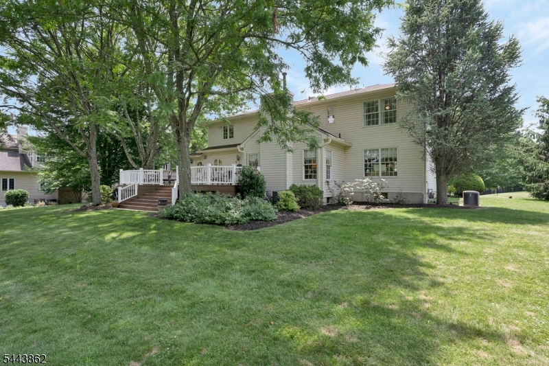 5 Pinewood Lane Warren, NJ 07059 - Photo 40 of 45