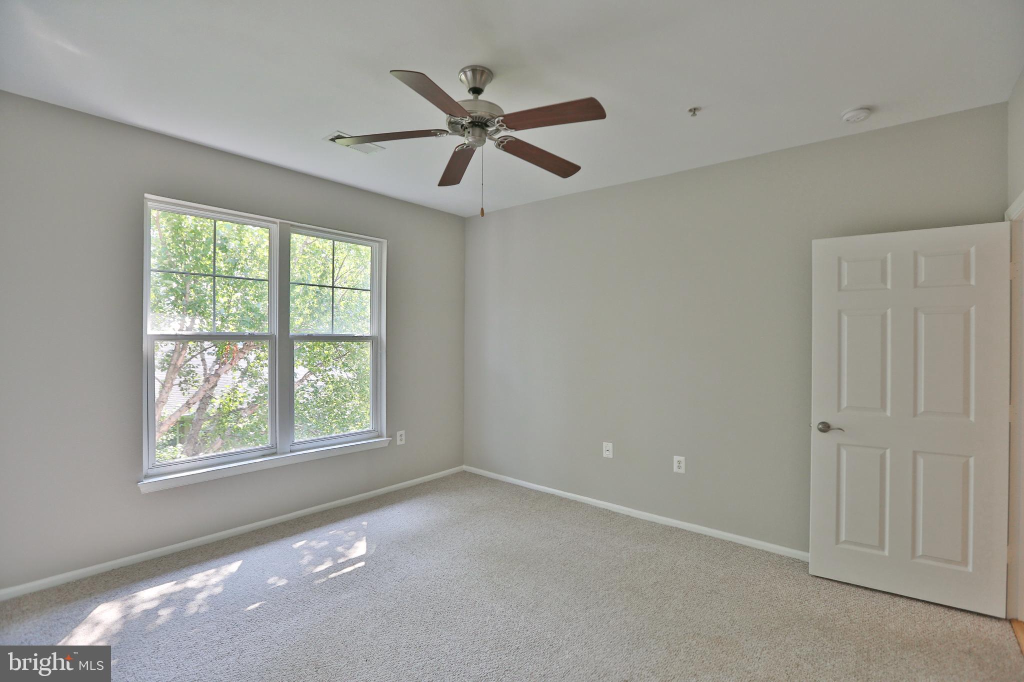11800 Old Georgetown Road, Unit 1527 North Bethesda, MD 20852 - Photo 17 of 33