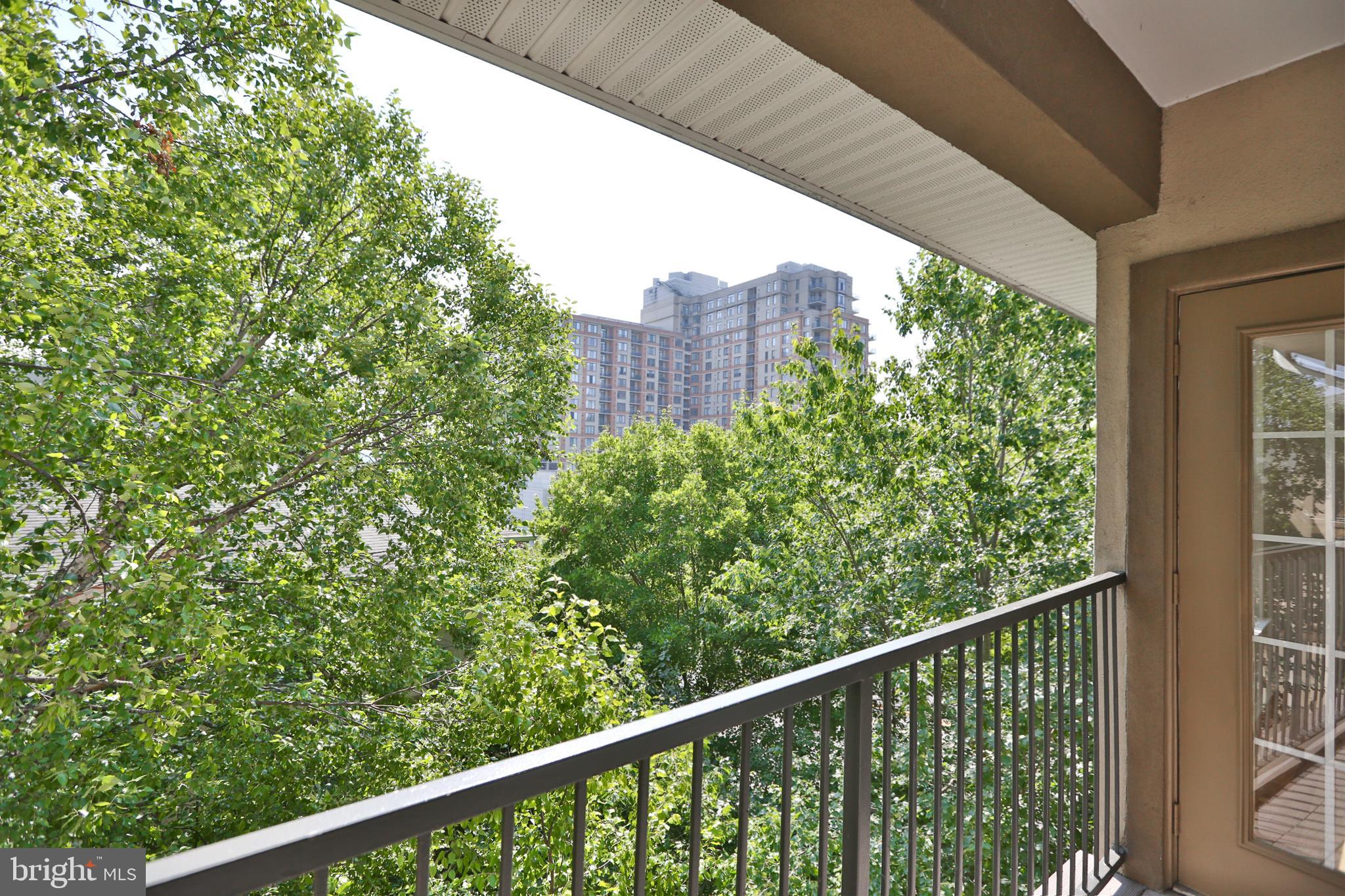 11800 Old Georgetown Road, Unit 1527 North Bethesda, MD 20852 - Photo 23 of 33