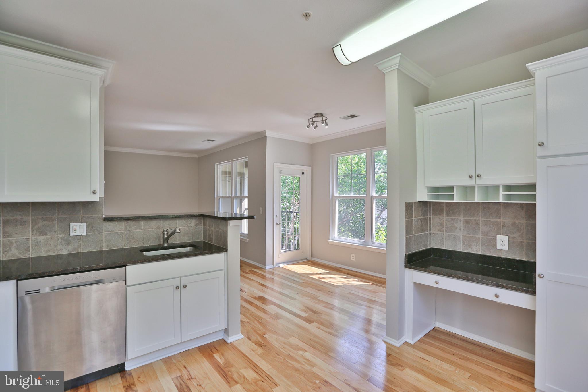 11800 Old Georgetown Road, Unit 1527 North Bethesda, MD 20852 - Photo 24 of 33