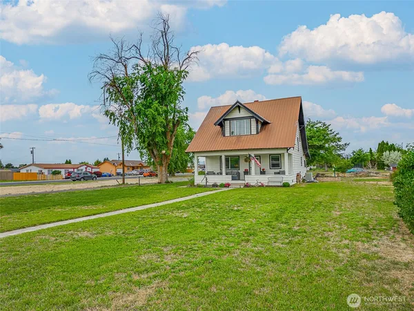 $325,000 | 407 Central Avenue North, Quincy, WA 98848