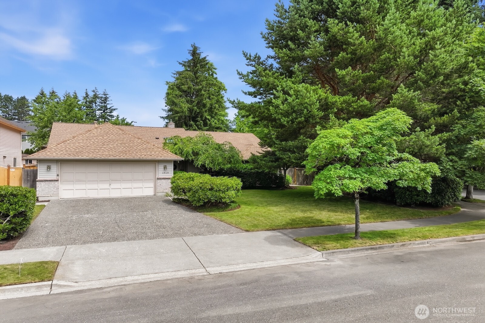 1419 243rd Place Southeast Bothell, WA 98021 - Photo 3 of 39