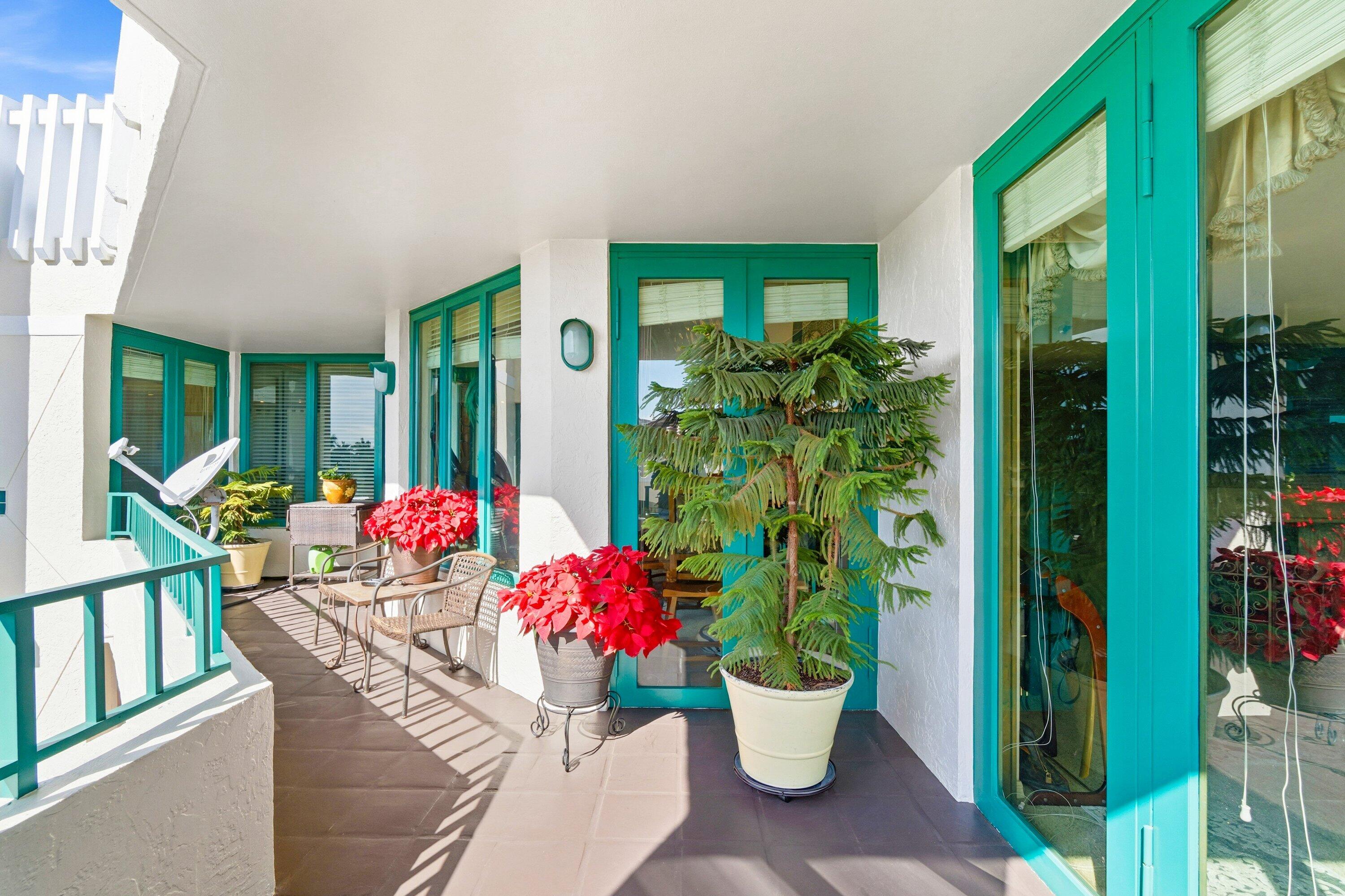 100 Southeast 5th Avenue, Unit PH14 Boca Raton, FL 33432 - Photo 3 of 49 a view of a dining room with furniture and a potted plant