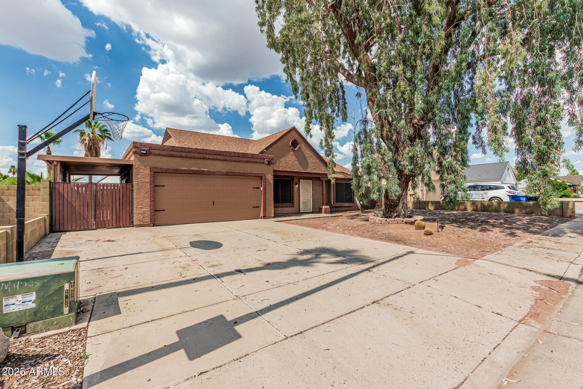 1110 East Utopia Road Phoenix, AZ 85024 - Photo 17 of 34 03 Utopia