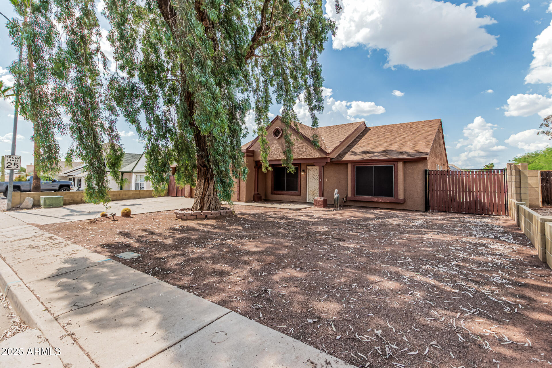 1110 East Utopia Road Phoenix, AZ 85024 - Photo 21 of 34 07 Utopia