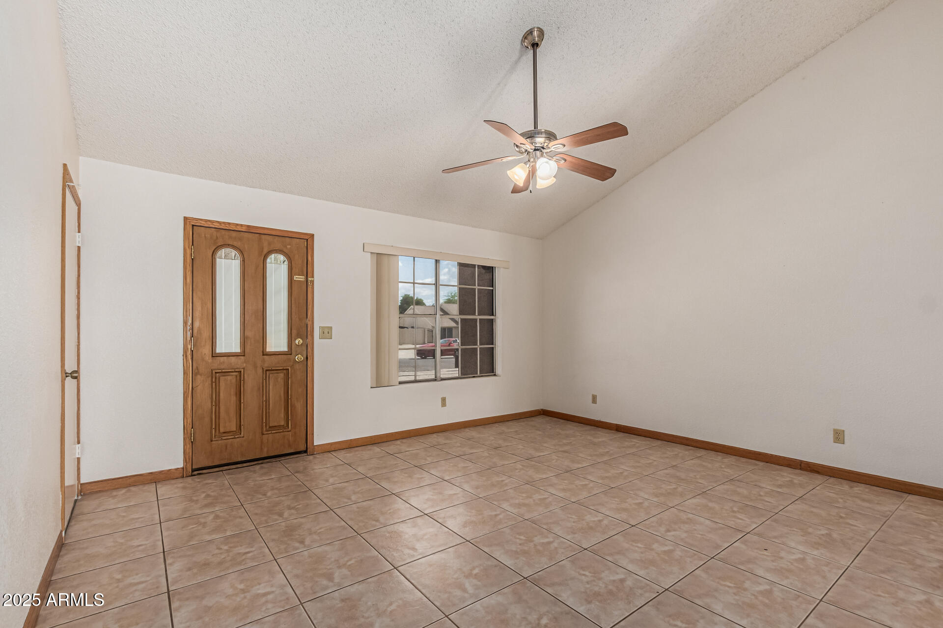 1110 East Utopia Road Phoenix, AZ 85024 - Photo 23 of 34 09 Utopia