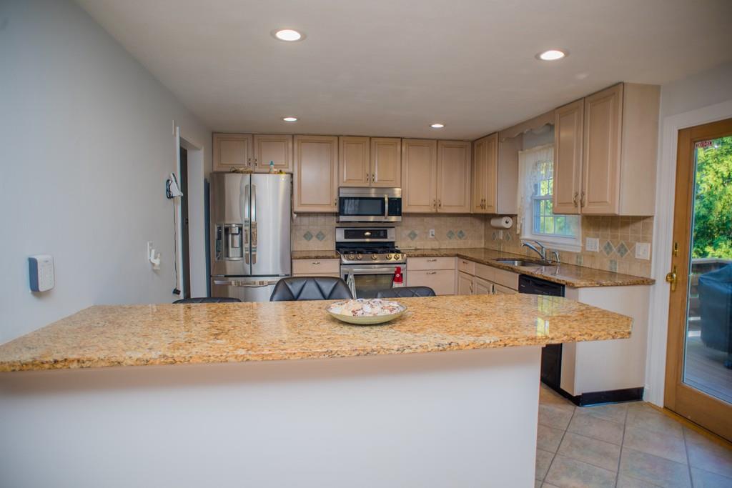 53 Crest Road Framingham, MA 01702 - Photo 15 of 41 Gallery Image 15