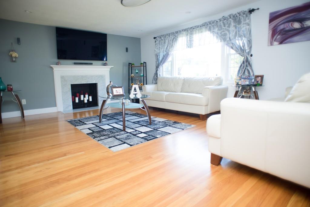 53 Crest Road Framingham, MA 01702 - Photo 4 of 41 Gallery Image 4